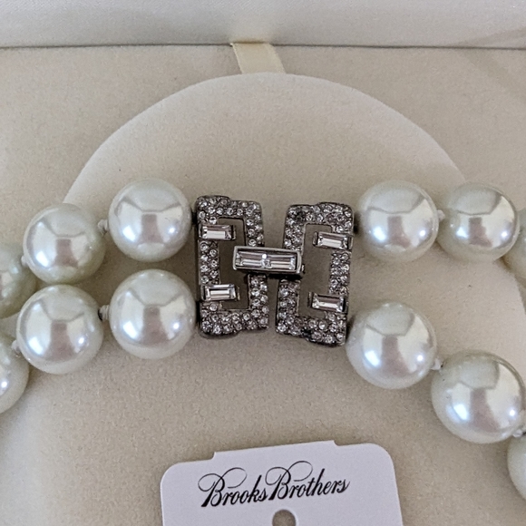 Brooks Brothers Austrian crystal and pearl double strand necklace - Picture 6 of 12